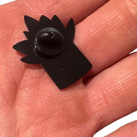 ⭐2 for $14⭐ ⭐3 for $18⭐ ❤ MIX AND MATCH!❤ PLANT DADDY enamel pin - Picture 2 of 2